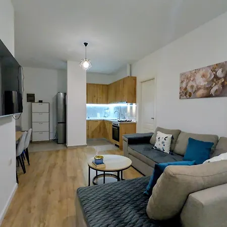 Apartment Cozy With Free Parking And Mountain View *